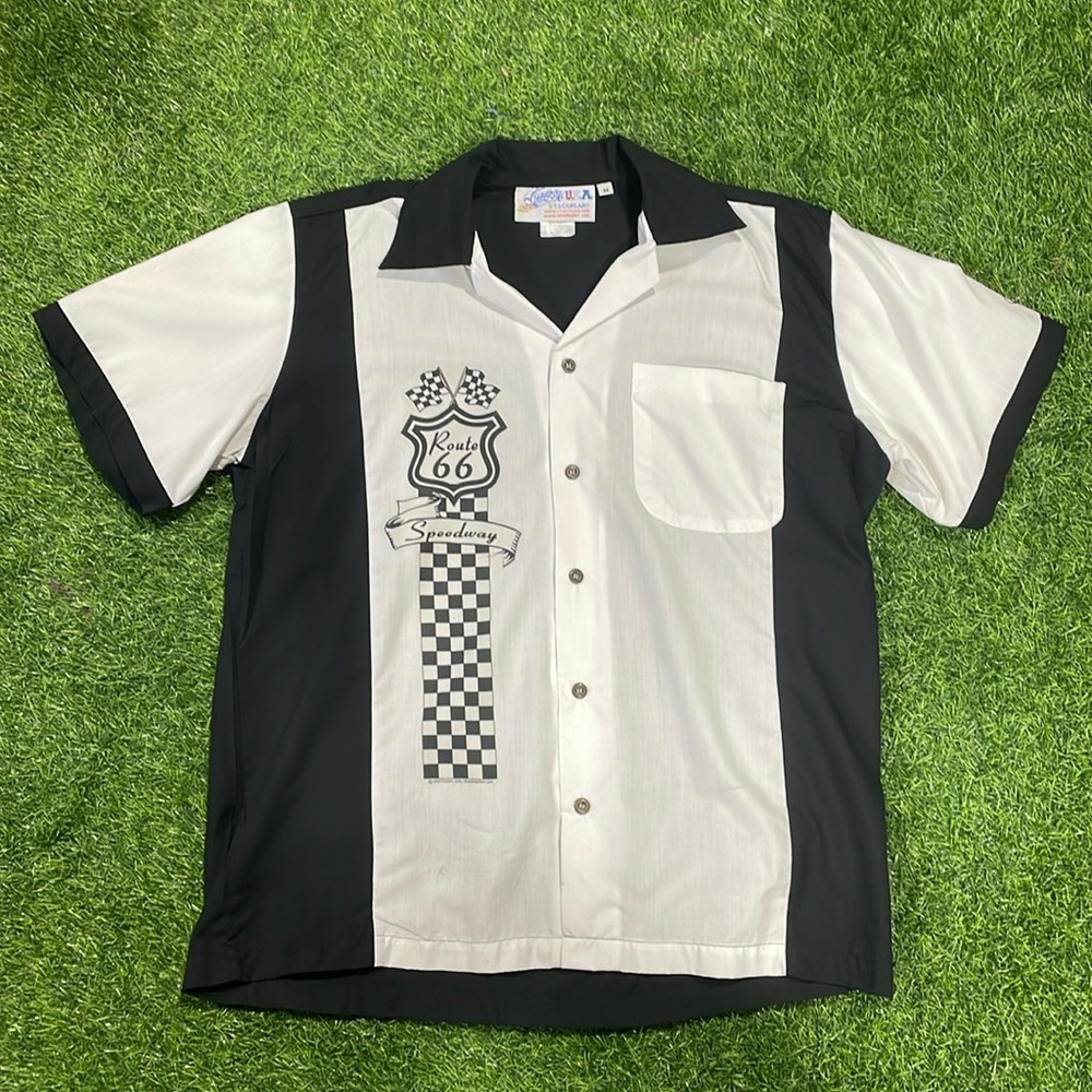 Men’s vintage style black and white Route 66 bowling shirt.